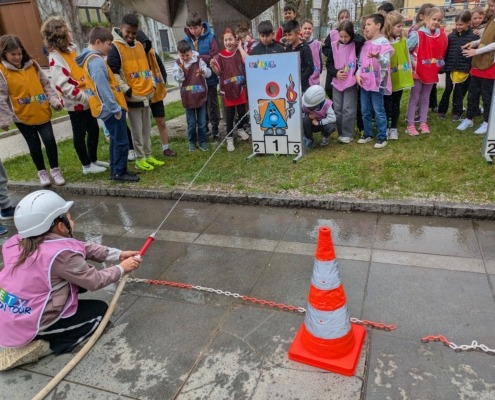 PXL_20260413_093958993